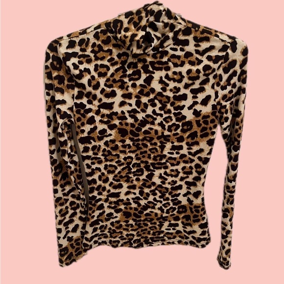 90s style cheetah print long sleeve top - Picture 4 of 4